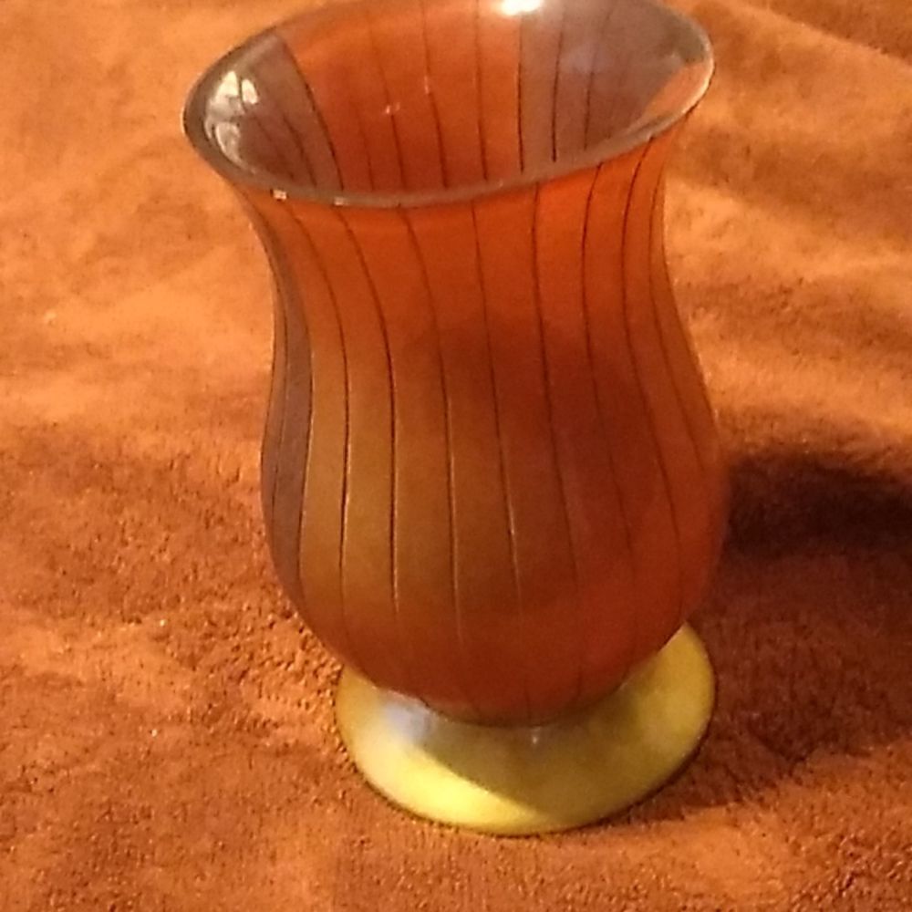 Wasutta Vase  
